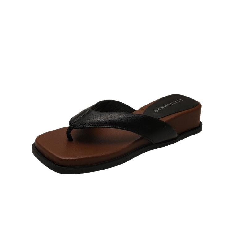 Strand-Flip-Flops Damen Sommer Internet-Berühmtheiten 2025 Mode Casual Rutschfest Oberbekleidung Koreanische Version Zehensteg Urlaub Coole Hausschuhe Tide