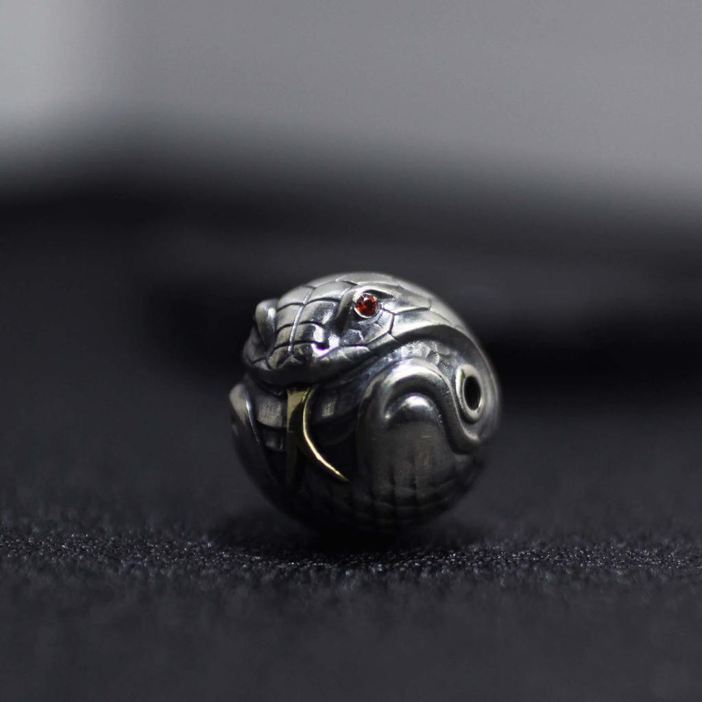 Silver Retro Snake Bead Bracelet with Vajra, Moon, Monkey Head, Round Beads for Men's Handmade Accessories
