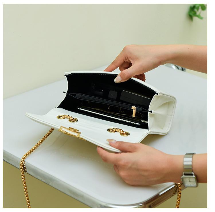 Women's Diamond Pattern Embroidered Chain Crossbody Bag