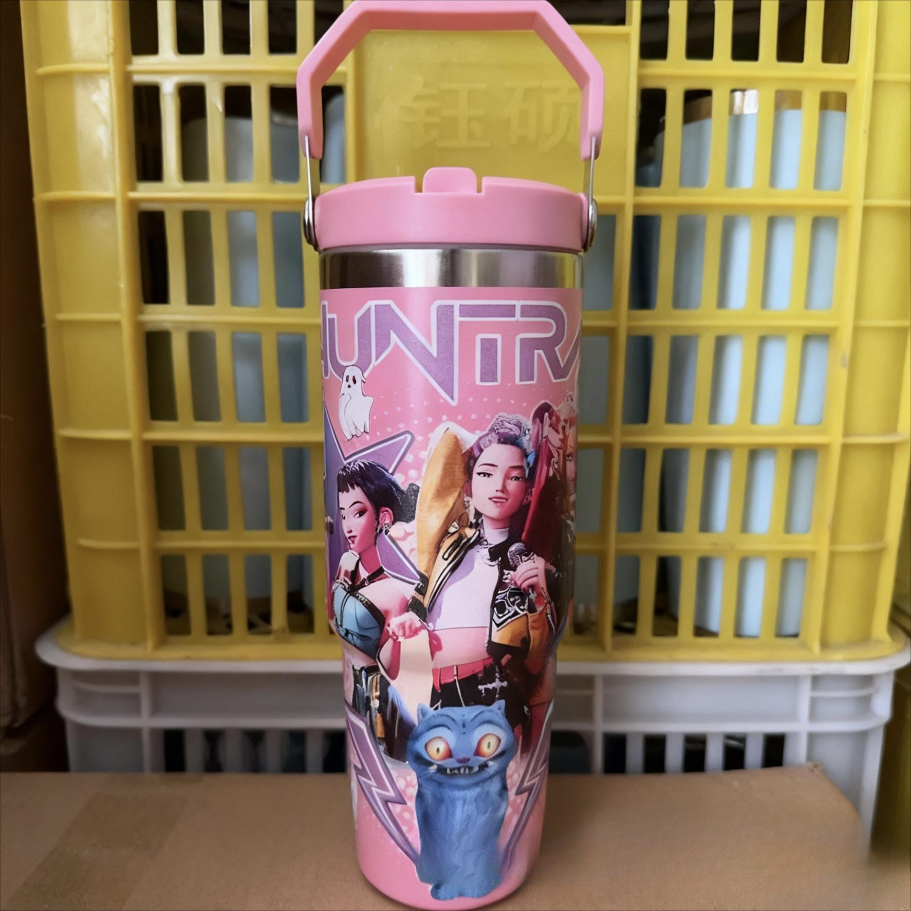 

Термос Чашка Охотника на Ведьм Новая Мультяшная Чашка с Соломинкой из Нержавеющей Стали Ледяная Чашка Высококачественная Чашка с Ручкой 900ML розовый