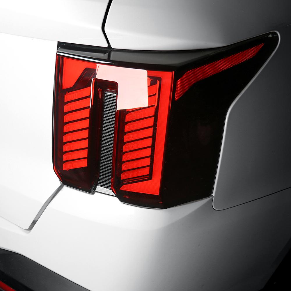 2PCS Auto Exterior Decoration Rear Brake Light Decal Stripe Cover ABS Carbon Fiber Black For Kia Sorento MQ4 2021-2026 LHD RHD