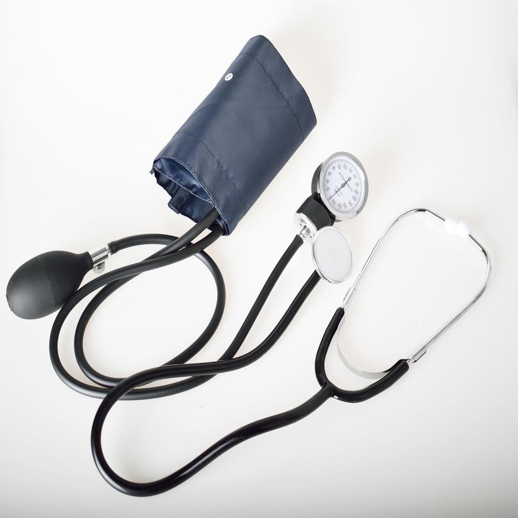 Dual-Head Arm Sphygmomanometer with Double-Tube Stethoscope