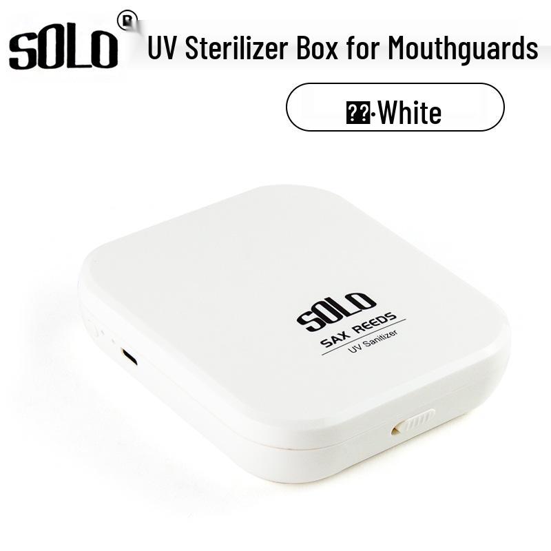 Кейс для тростей для саксофона и кларнета SOLO с УФ-увлажнителем и зажимом для тростей белый