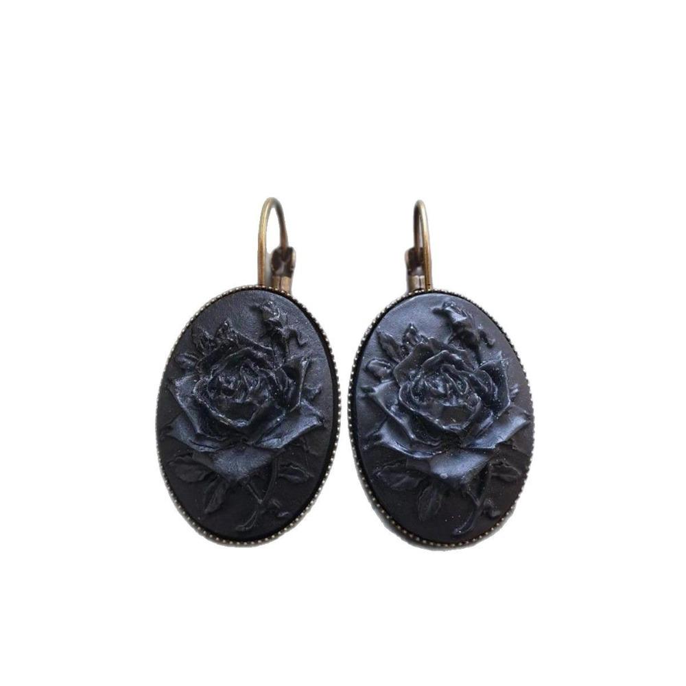 Victoria Retro Black Rose Embossed Oval Pendant Bronze Base Lever Back Dangle Earrings for Women Halloween Party Jewelry Gifts