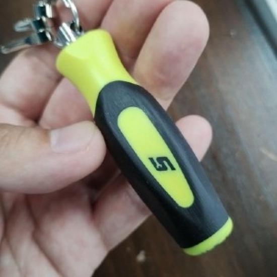 

Snap-on Tools Old Grip Key Holder Yellow Black NEW