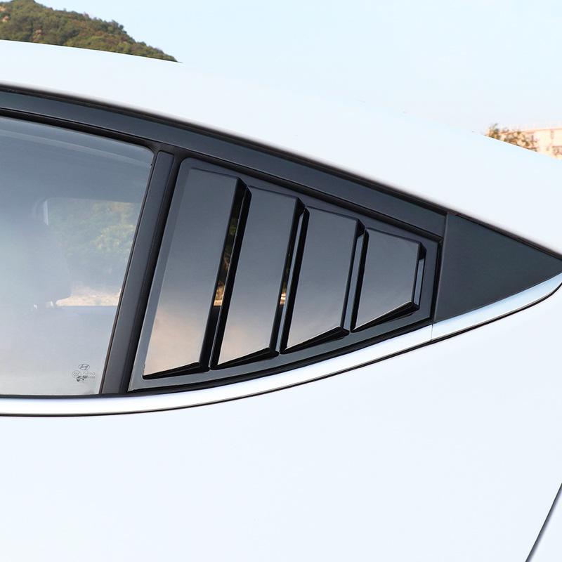 Carbon Fiber Textured Rear Window Louvers for Modern Elantra - Decorative Triangle Air Outlet Strip