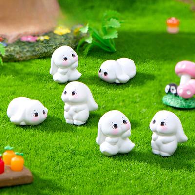 Dekorace mikro krajiny Roztomilá figurka zvířátka králíka Ruční pryskyřičné řemeslo Stolní dekorace do auta