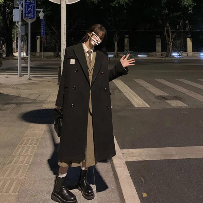 Hepburn-Style Women's Woolen Coat: Loose, Mid-Length, Thickened Black Winter Outerwear