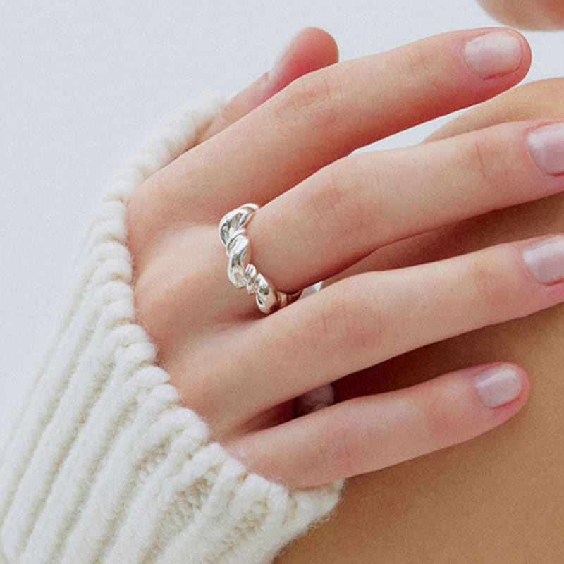 LUMIAH BOLD SHELL RING