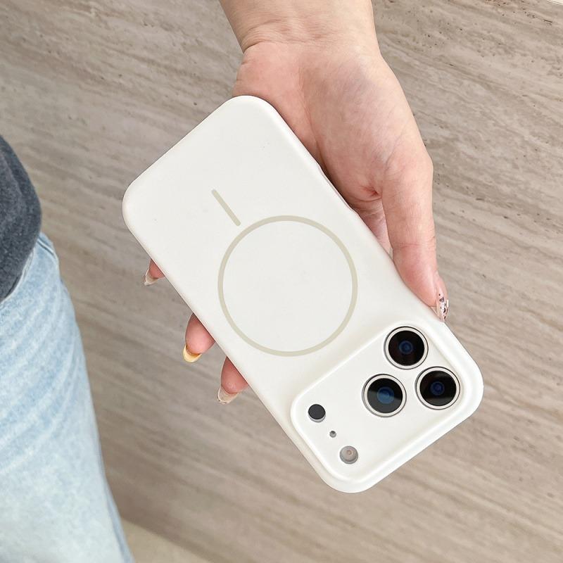 For iPhone 17 Pro Max Air Magnetic Magsafe Case for iPhone 16 14 15 Plus 11 12 13 Pro Max Soft Liquid Silicone Shockproof Cover