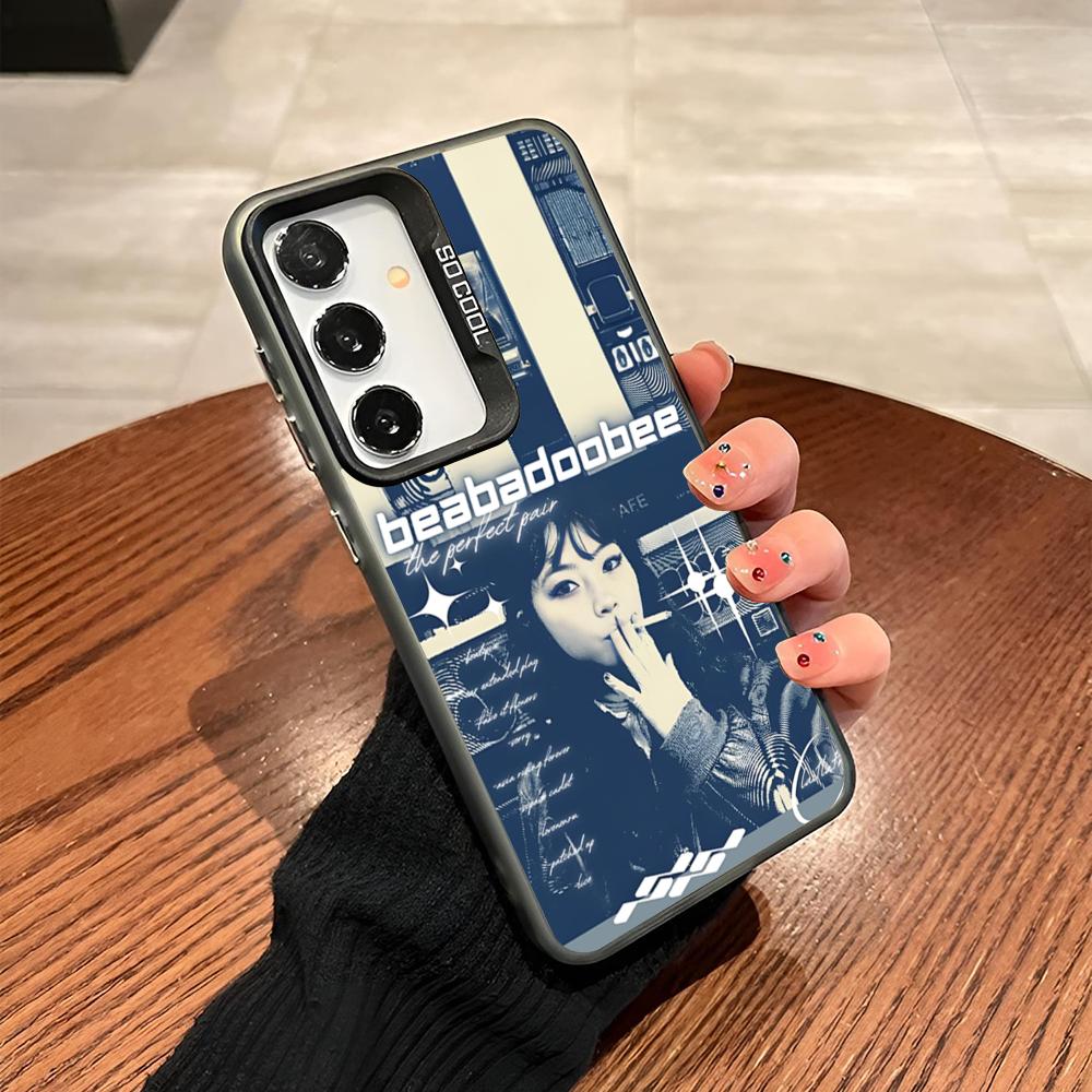 Singer Beabadoobee Phone Case For Samsung Galaxy S26 S25 S24 S23 S22 S21 S20 Ultra Plus Fe colored silver Cover