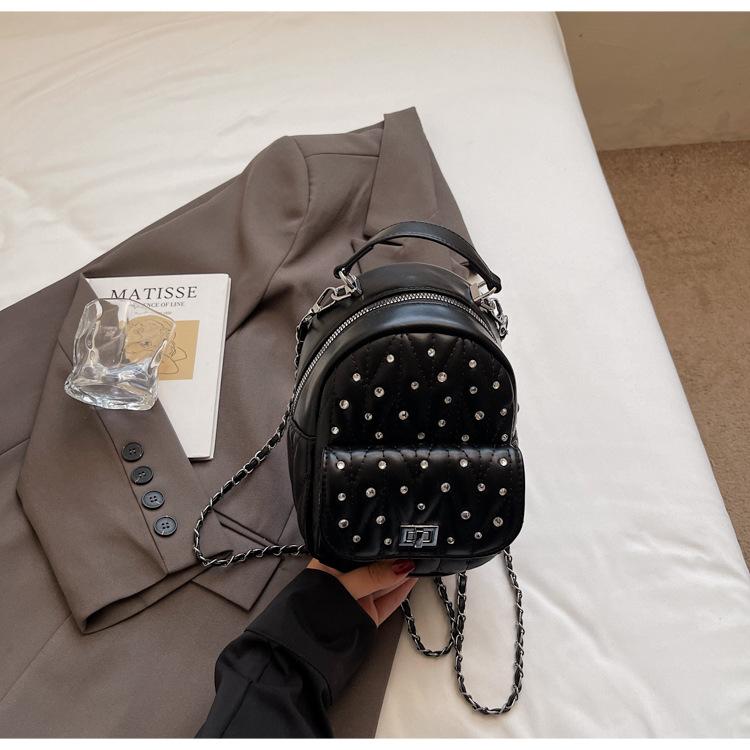 Xiaoxiangfeng Rhombus Backpack Women's 2025 New Fashion Bright Diamond Hand Bag Niche Design Multi-purpose Messenger Bag