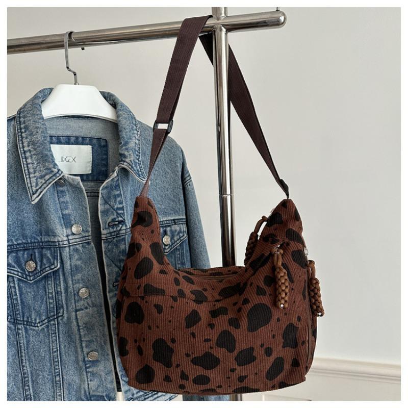 

Fashionable and Stylish Large-capacity Simple and Casual Shoulder Bag for Carrying, Tote Bag with Large Capacity коричневий
