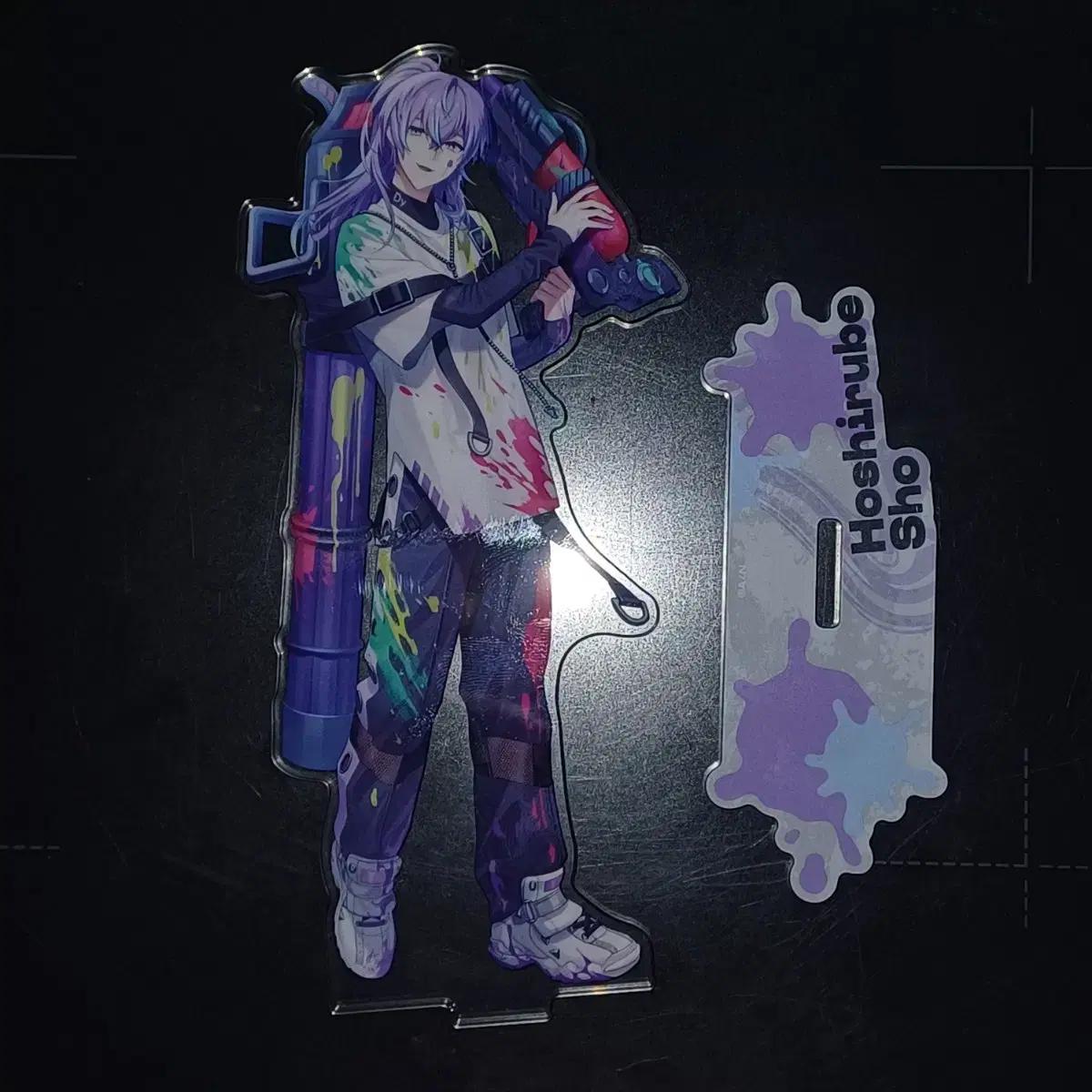 

Акриловый стенд в честь 1-й годовщины шоу Ниджи Санджи Дитики Хоширубе