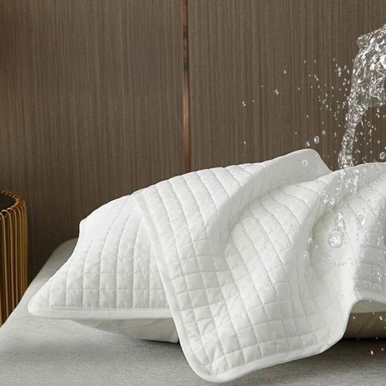 Padded Pillow Cover Solid Color Anti-Mite Pillow Protector Machine Washable Pillow Cover for Home Bedroom Travel Hotel Dormitory