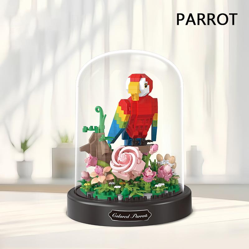 Creactive Mini particles with dust cover toy building blocks Bee butterfly Dragonfly Mantis  insect series desktop decoration