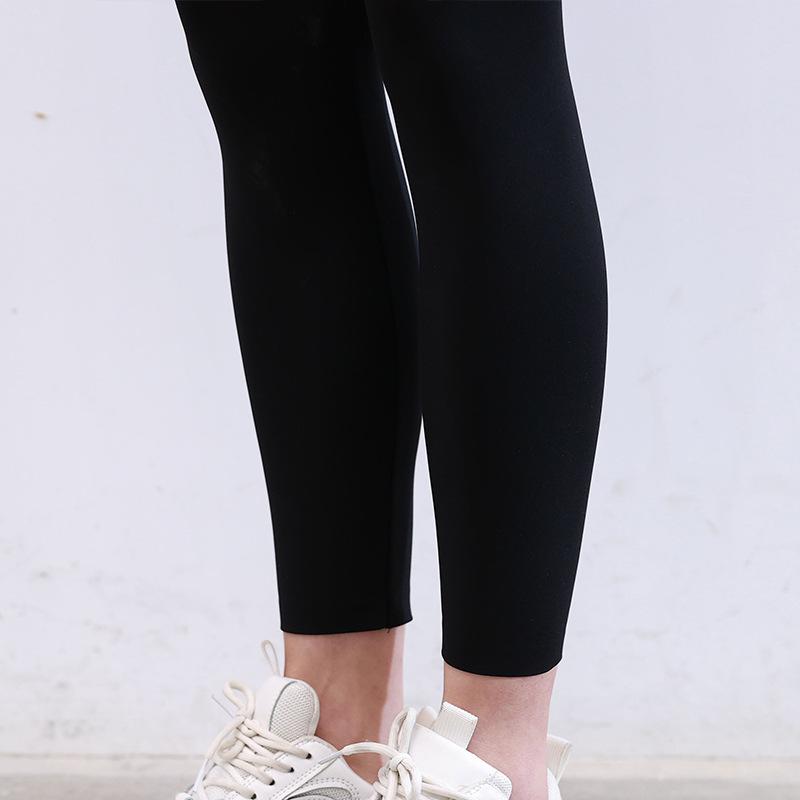 High Waist Plus Size Damen Leggings: 200 Jin, Knopfleiste vorne, Bauchkontrolle, Bequem, Nicht einschnürend, Neun-Punkte-Länge.