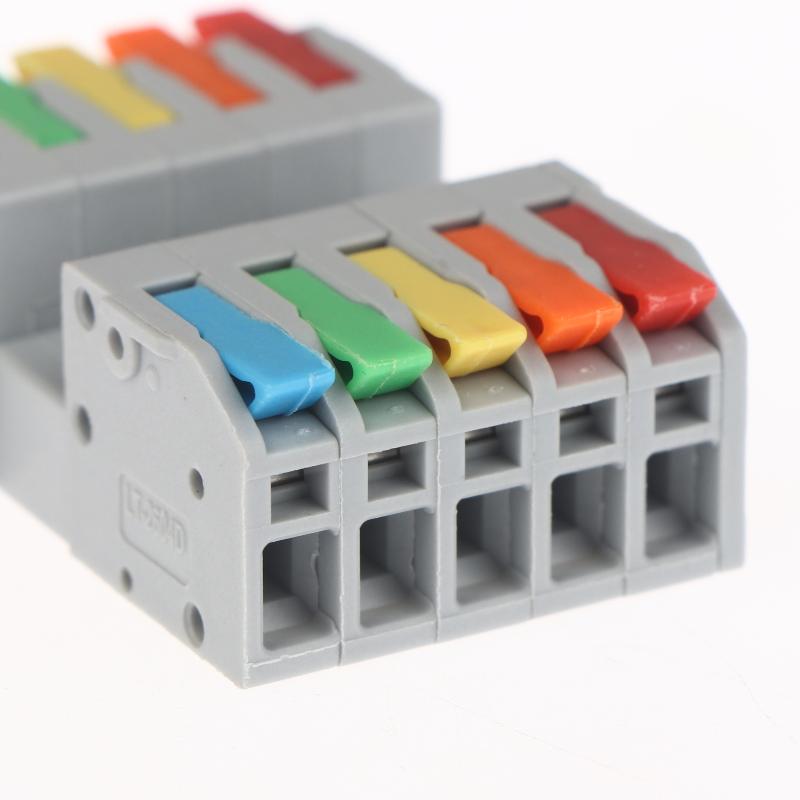 2/4 Pezzi Morsettiera a Innesto per Connettori a Capocorda Mini Connettori Rapidi per Fili Connettori Elettrici Universali Compatti