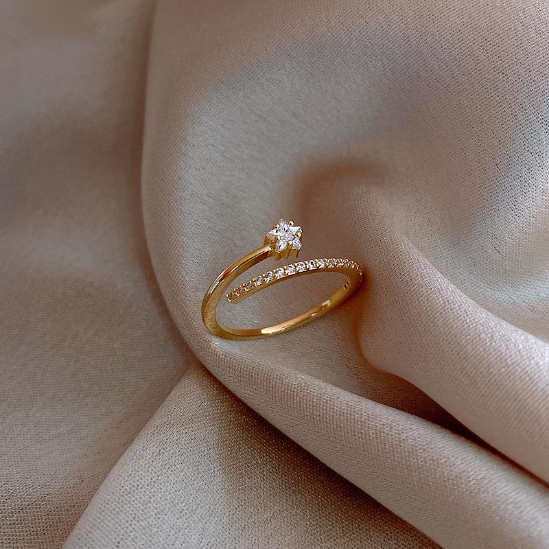 

Minimalist Exquisite Zircon Gold Color Star Open Rings For Woman Fashion Korean Jewelry Luxury Wedding Party Unusual Girl s Ring resizable&Gold-color білий