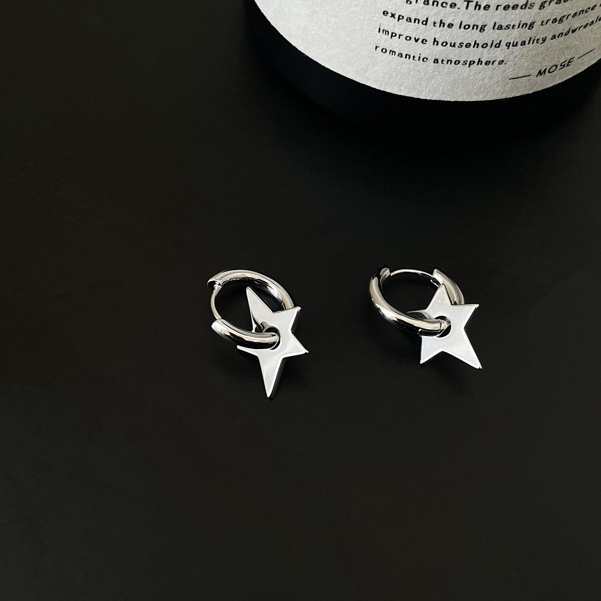 

ins ветер съемные серьги-пусеты в виде пятиконечной звезды из серебряной иглы женские изысканные высококлассные серьги-клипсы простые универсальные серьги партия 925 silver needles