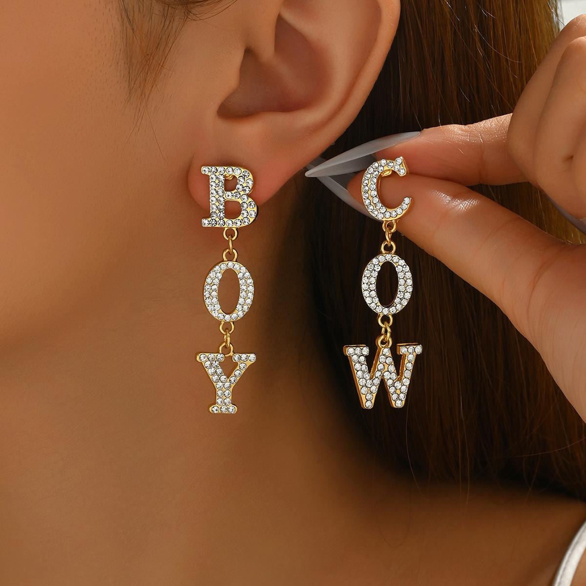 

2025 new style earrings, geometric English letter design diamond stud earrings, versatile light luxury earrings