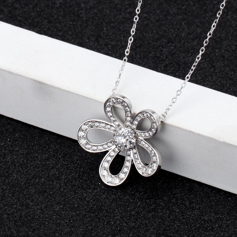 Exquisite S925 Sterling Silver Sunflower Pendant Necklace with Full Diamond, 18K White Gold-Plated Clavicle Chain