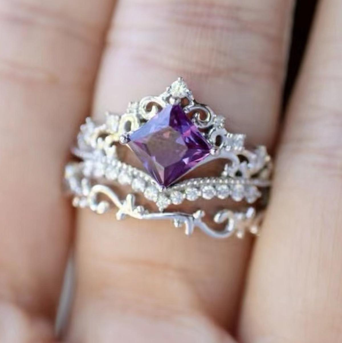 

Luxury Light Luxury Princess Crown Silver Ring, European and American Jewelry Inlaid with Purple Colored Diamond Ring for Women No. 10