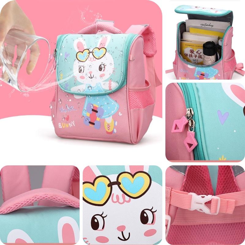 Süßer Cartoon-Canvas-Rucksack für Schüler mit wasserabweisenden und lastreduzierenden Eigenschaften