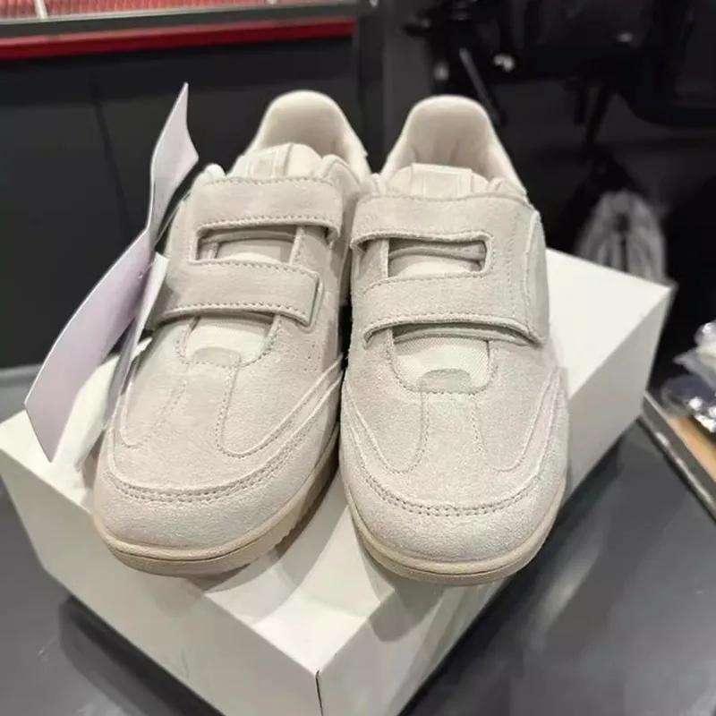 Ladies Shoes 2024 Hot Sale Buckle Strap Women's Vulcanize Shoes Fashion Round Toe Ladies Casual Shoes New Solid Classic Sneakers