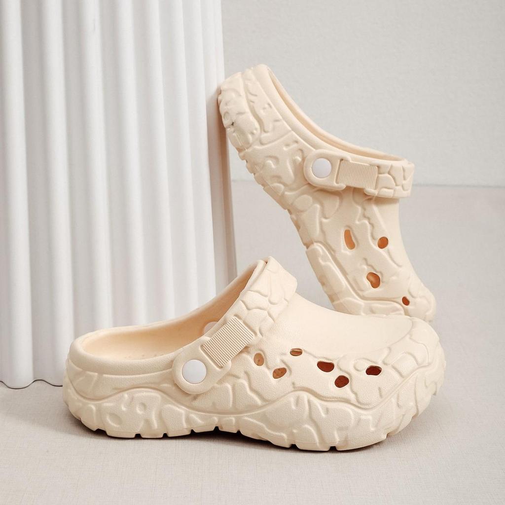 Men's and Women's Trendy Closed-Toe Non-Slip Thick Sole Sandals for Summer Outdoor Beach