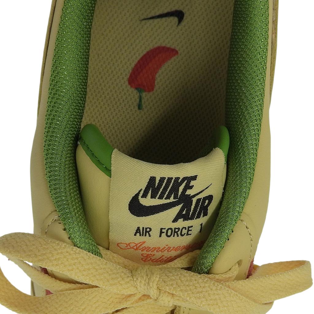 Nienaganne sneakersy NIKE z niską cholewką AIR FORCE1 Skórzane zamszowe męskie 10.5 DZ4493-700 Używane