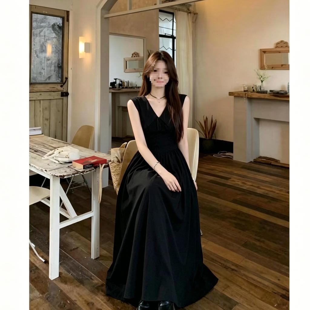 Hepburn Style Black Sleeveless Dress for Women's Summer Waist and Thin Temperament Elegant V-neck Pendulum Medium and Long Small Black Dress