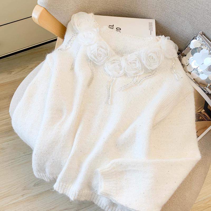 2026 Spring/Autumn Women's V-neck 3D Floral Rhinestone Pullover - Versatile Loose-Fit Long-Sleeve Top