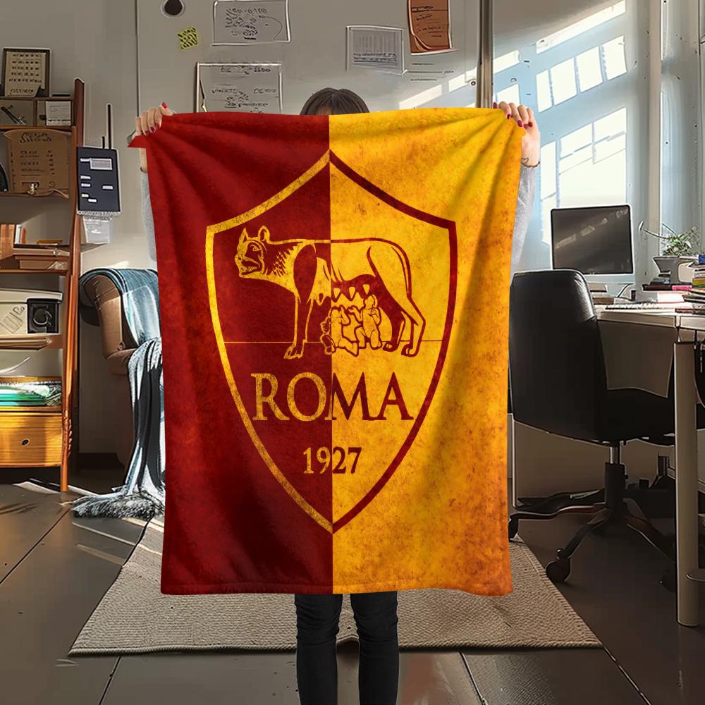 Logo echipă AS Roma, model Pătură de Flanelă, Calitate înaltă Confortabilă pentru Toate Anotimpurile, Decor Casă, Căldură și Confort, Perfectă pentru Cadouri.