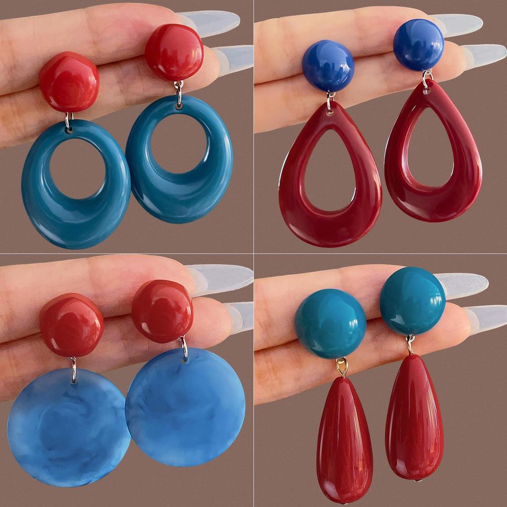 2025 New Retro Hong Kong Style Colorful Earrings: Luxury, High-End Studs, Exaggerated Fashion for Women