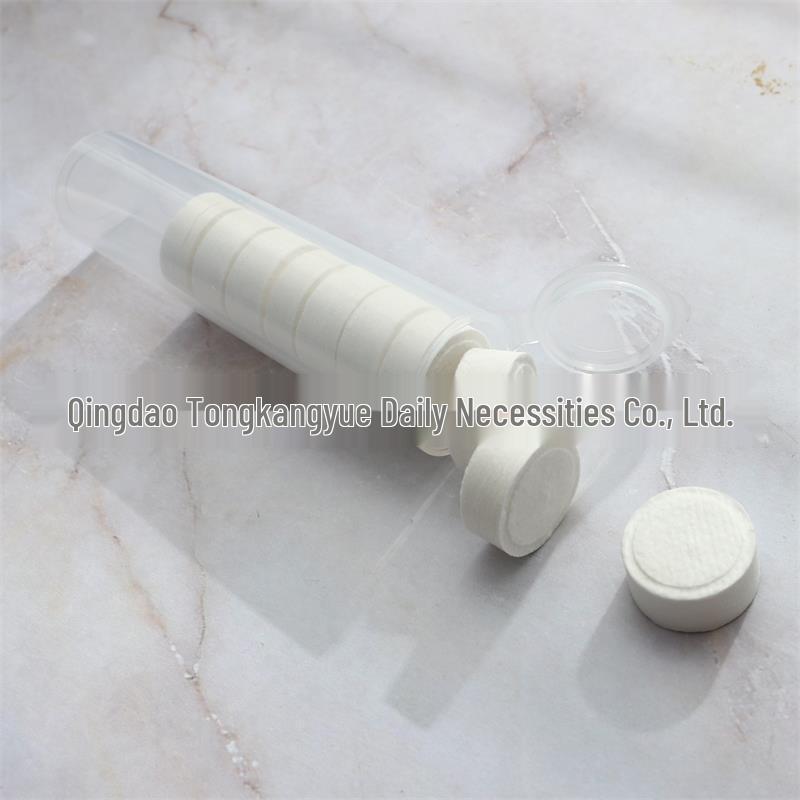 

Compressed Disposable Facial Cleansing Towels in PVC Tube Packaging