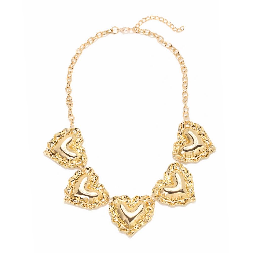 Love pendant necklace, retro, light luxury, texture, European and American, exaggerated, alloy, heart-shaped collarbone chain, Valentine s Day
