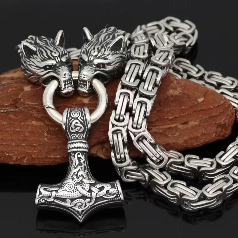 Foreign Trade Hot Item Retro Nordic Viking Rune Hammer Pendant Wolf Head Necklace Bracelet Jewelry Set Stainless Steel Chain