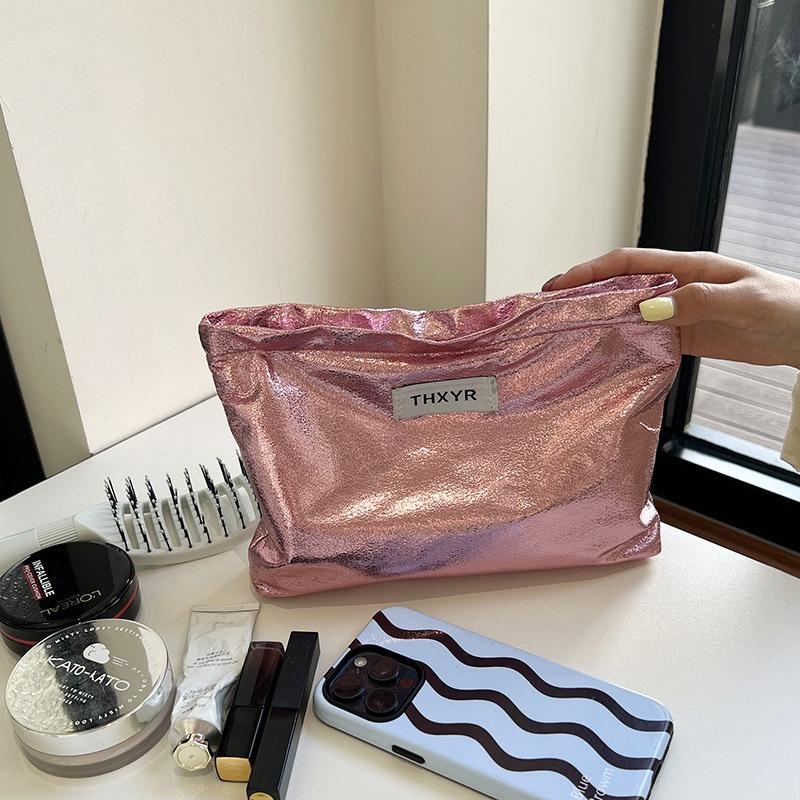 

High-Appearance Large-Capacity Lotion & Toner Storage Bag, Cosmetic Lipstick Organizer, Portable Handheld Toiletry Waterproof розовый