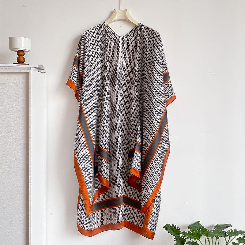 Contrasting Color Pattern Split Shawl Female Design Sense Ethnic Style Thin Sunscreen Simulation Silk Scarf