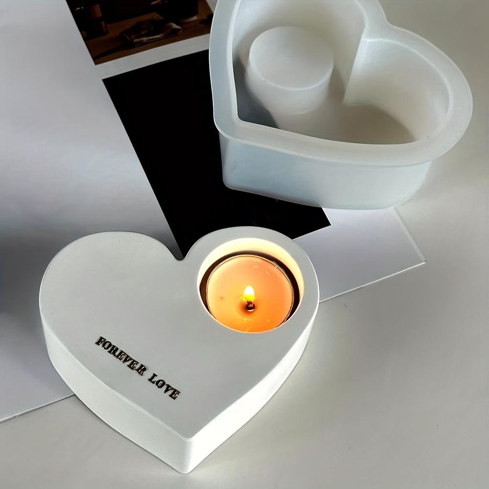 Stampo in Silicone a Forma di Cuore per Portacandele - Strumento per Artigianato Fai-da-Te per San Valentino, Accessorio per Atmosfera Romantica con Finitura Liscia