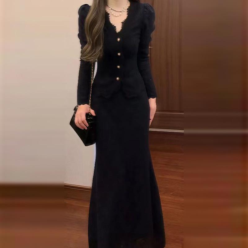 Women's Autumn 2025 French Black Knitted Dress - Small Size, Fragrance Style