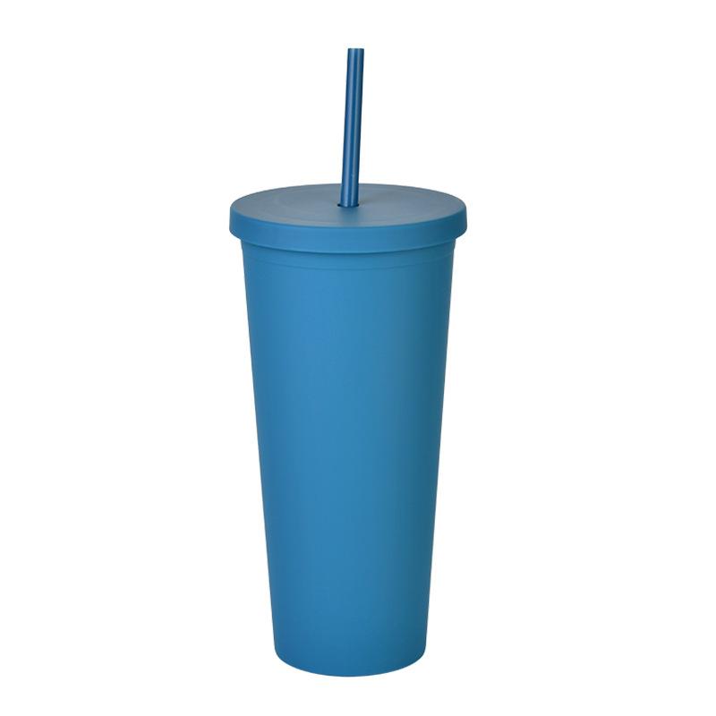Doppelschichtiger Plastikbecher mit Strohhalm 22oz Großvolumiger Outdoor-Matt-Wasserbecher