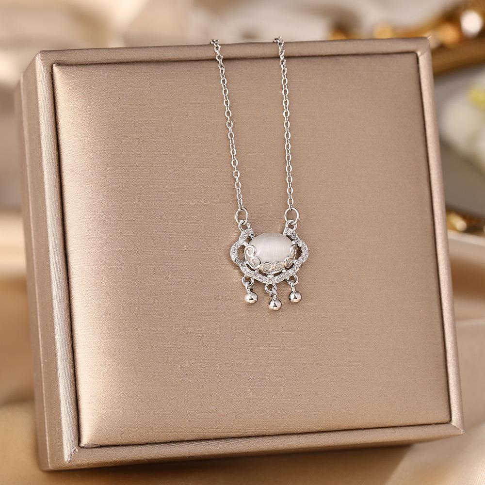Women's Silver Titanium Steel Necklace with Micro-Inlaid Zircon - Elegant, Durable Clavicle Chain Jewelry