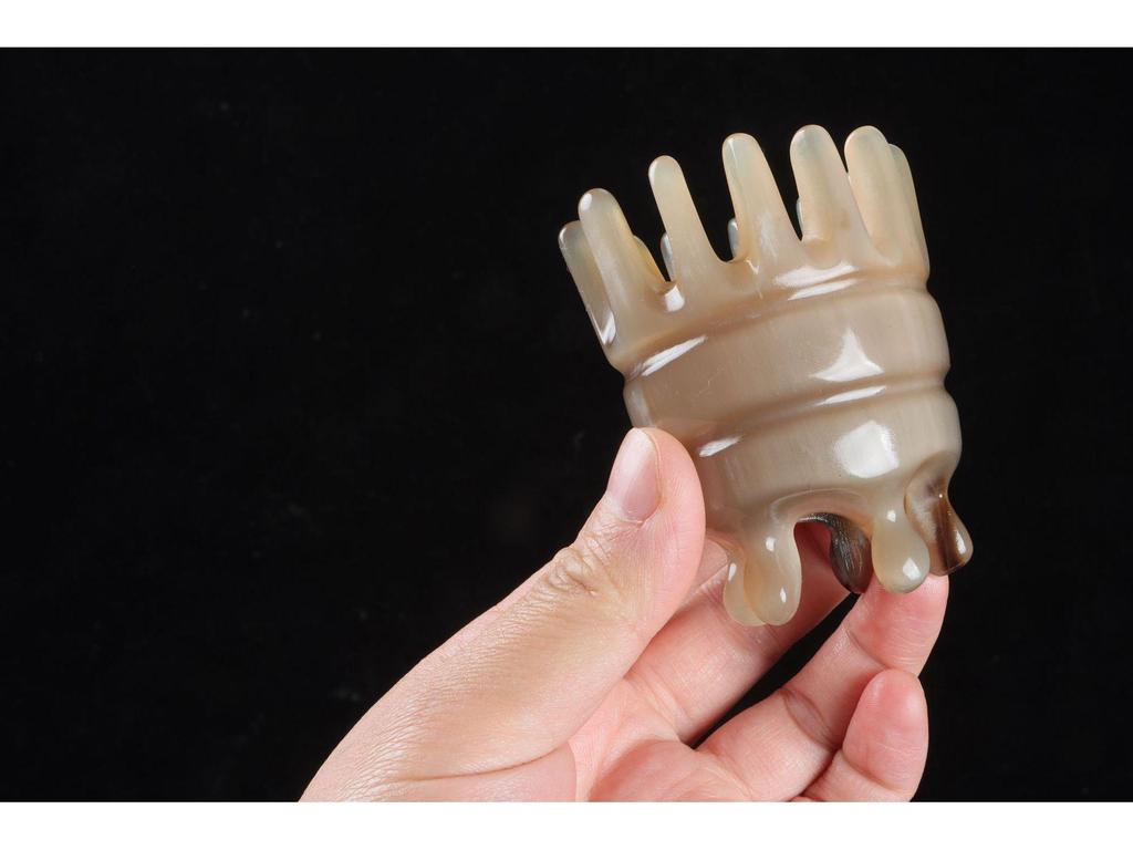 Ox Horn Shampoo and Massage Comb: Wide, Dense Teeth for Meridian Therapy.