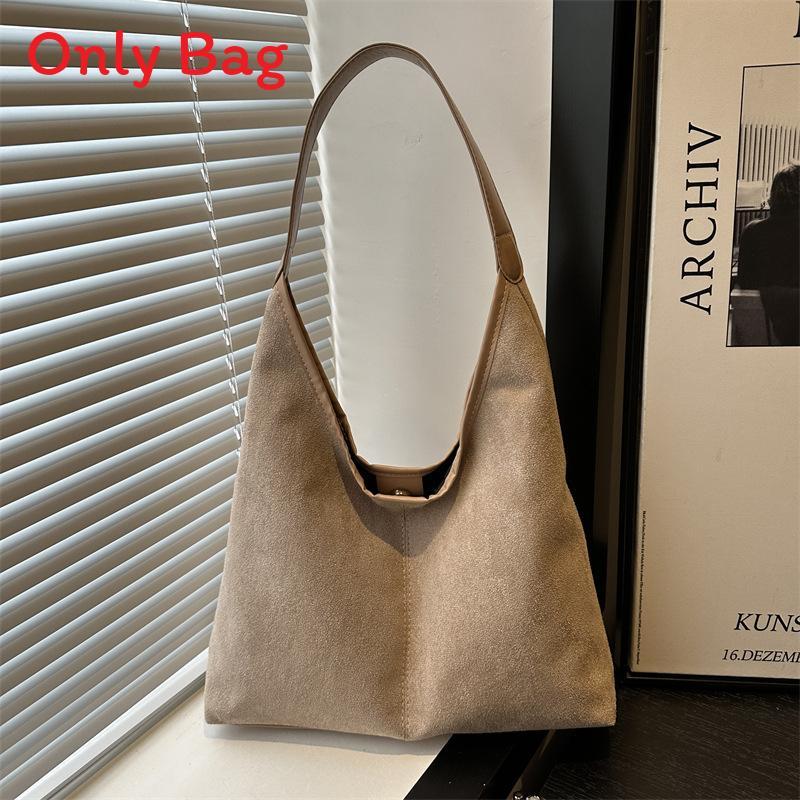 Street Style Large Tote Bag For Women With Soft Structure And Magnetic Flap Closure For Everyday Carry