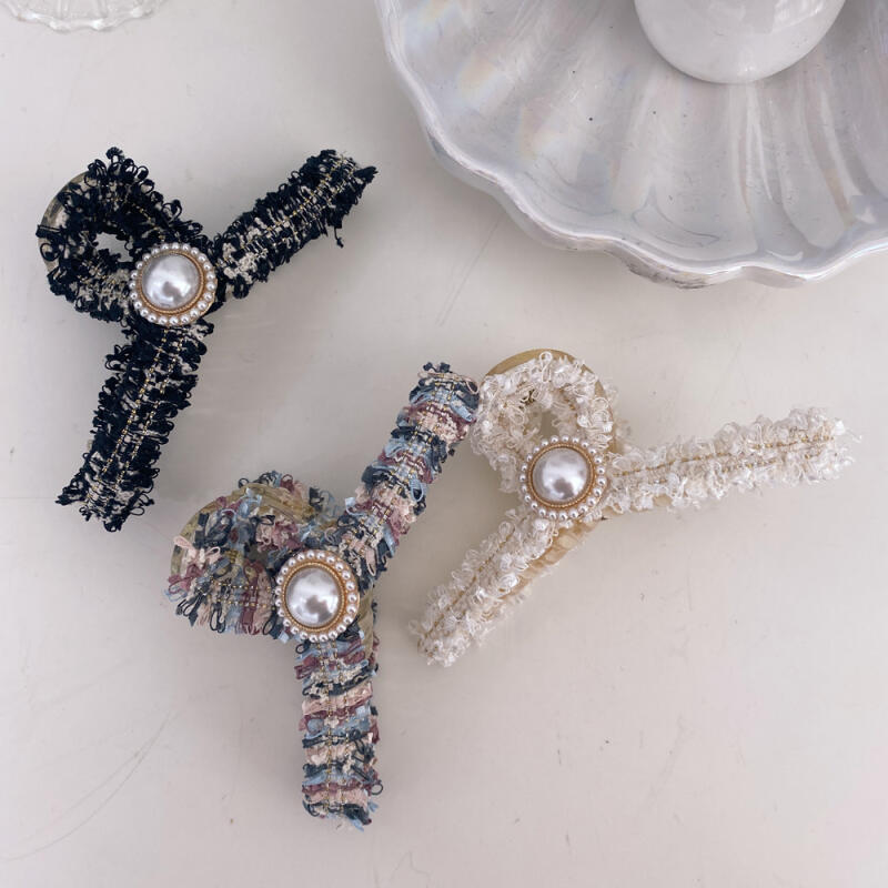 Tweed hair clip and pearl hair pin black