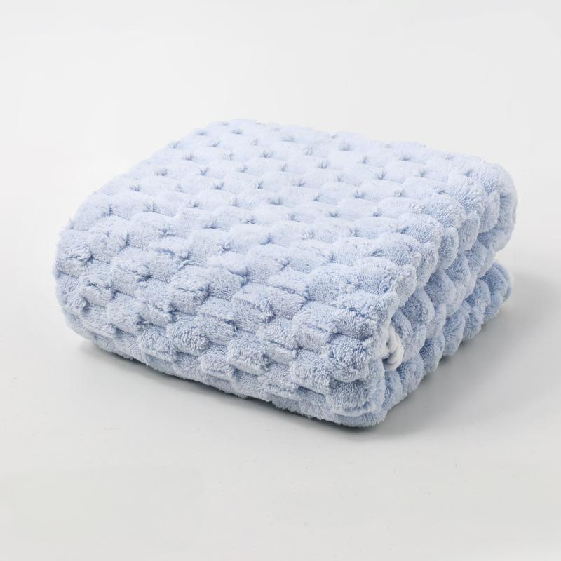 Coral Velvet Cloud-patterned Bath Towel Thickened Water-absorbent Quick-dryingSoft and Non-shedding Suitable for Bathing