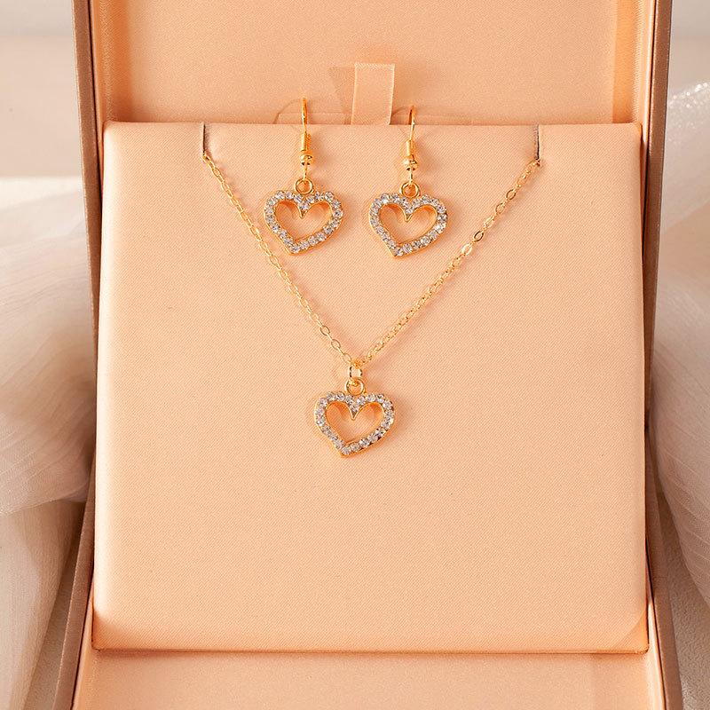 Simple Full Diamond Earrings Necklace Set Retro Love Butterfly Collarbone Chain Ear Hook Women'S Fashion Versatile Jewelry