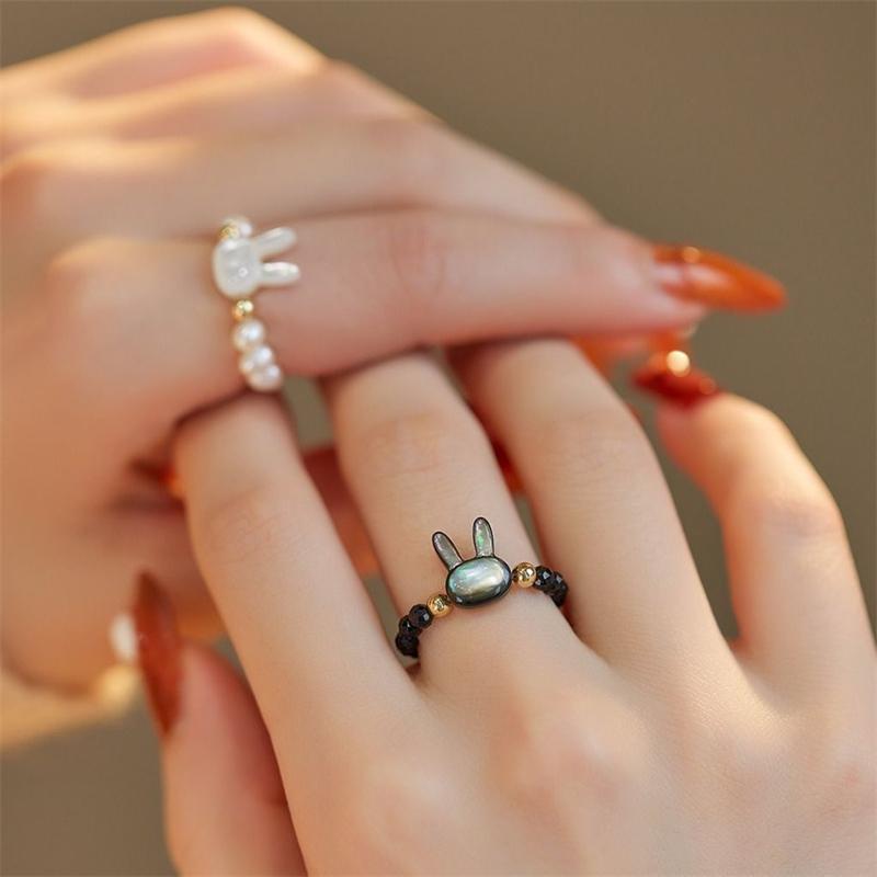 Simple Design Cute Rabbit Beaded Ring for Women Black And White Beads Animal Finger Ring Party Aesthetics Jewelry Accessories